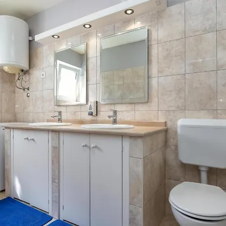 Suzana Apartment *
